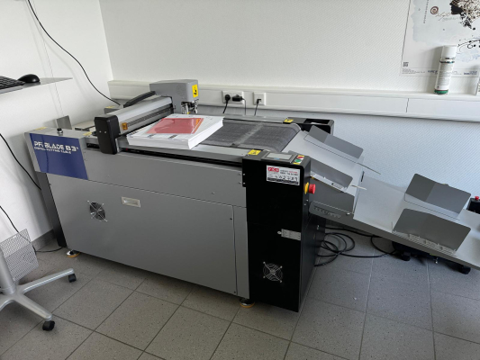Duplo PFi Blade B3+ Digital Cutting Table
