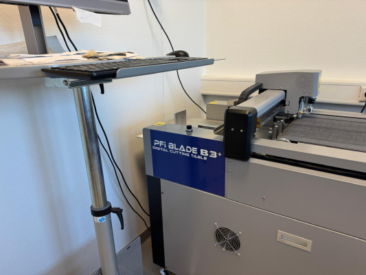 Duplo PFi Blade B3+ Digital Cutting Table